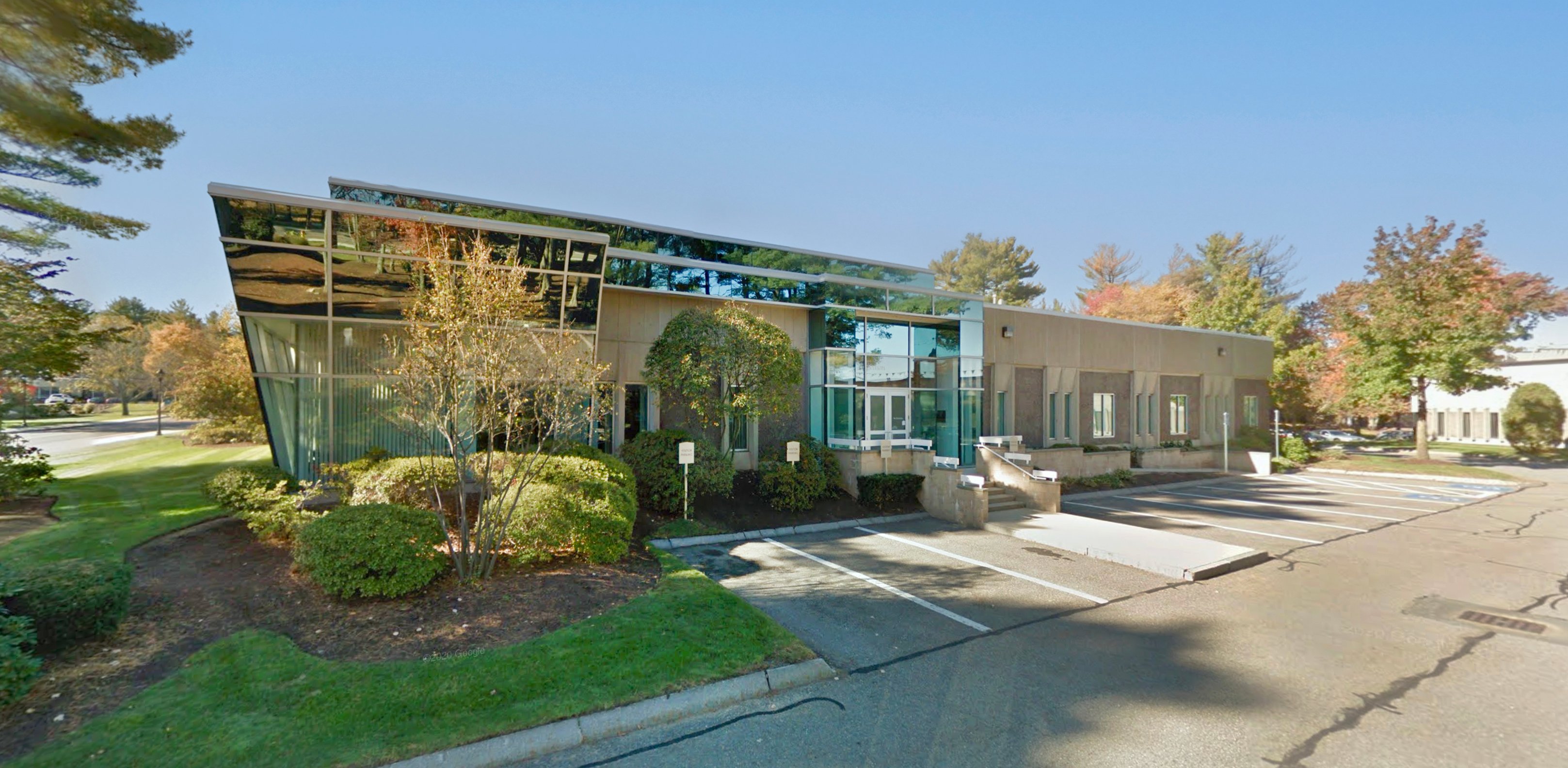 Hunneman Completes Full Building Lease in Burlington